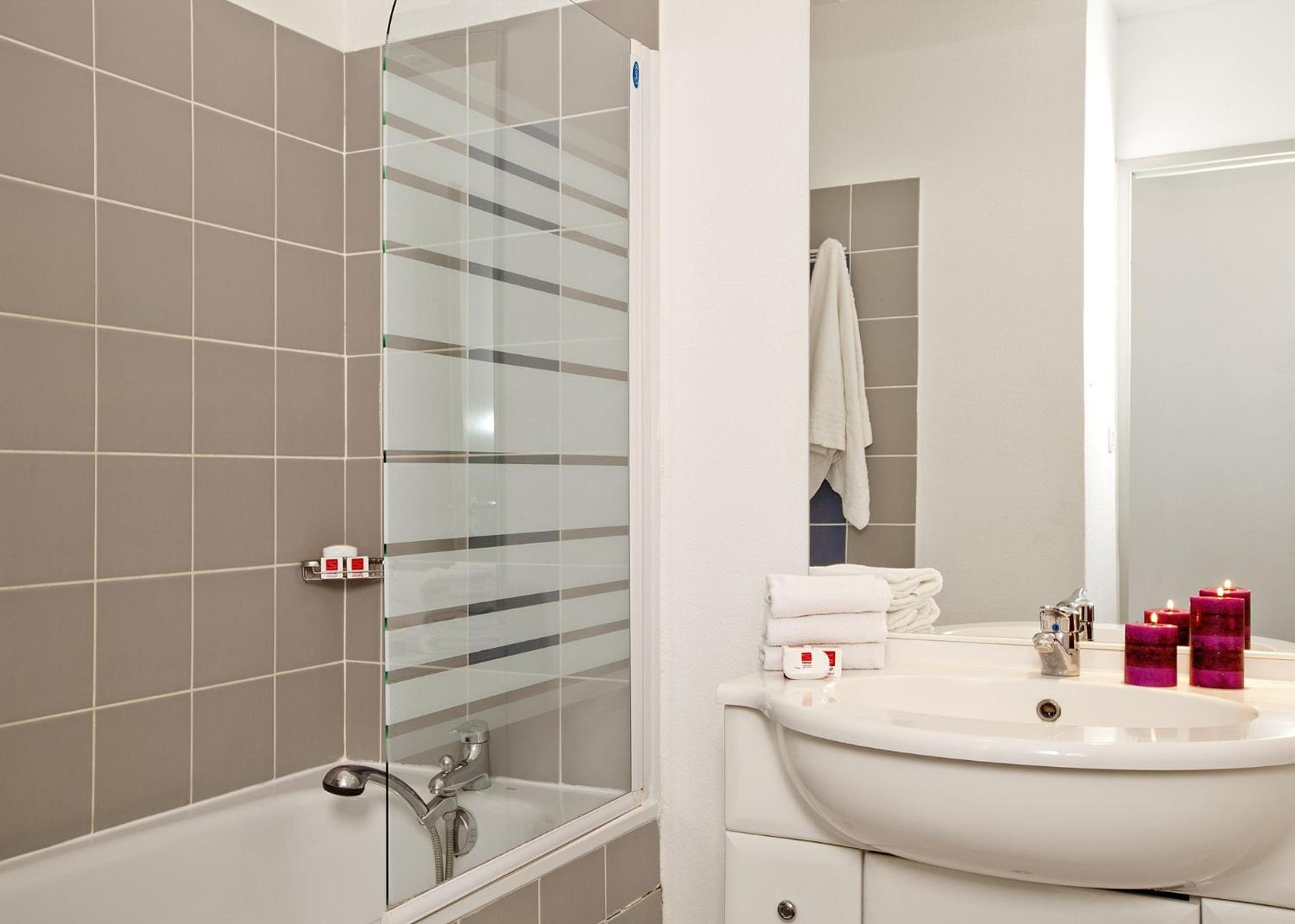 Apparthotel Sejours & Affaires Manosque Zewnętrze zdjęcie